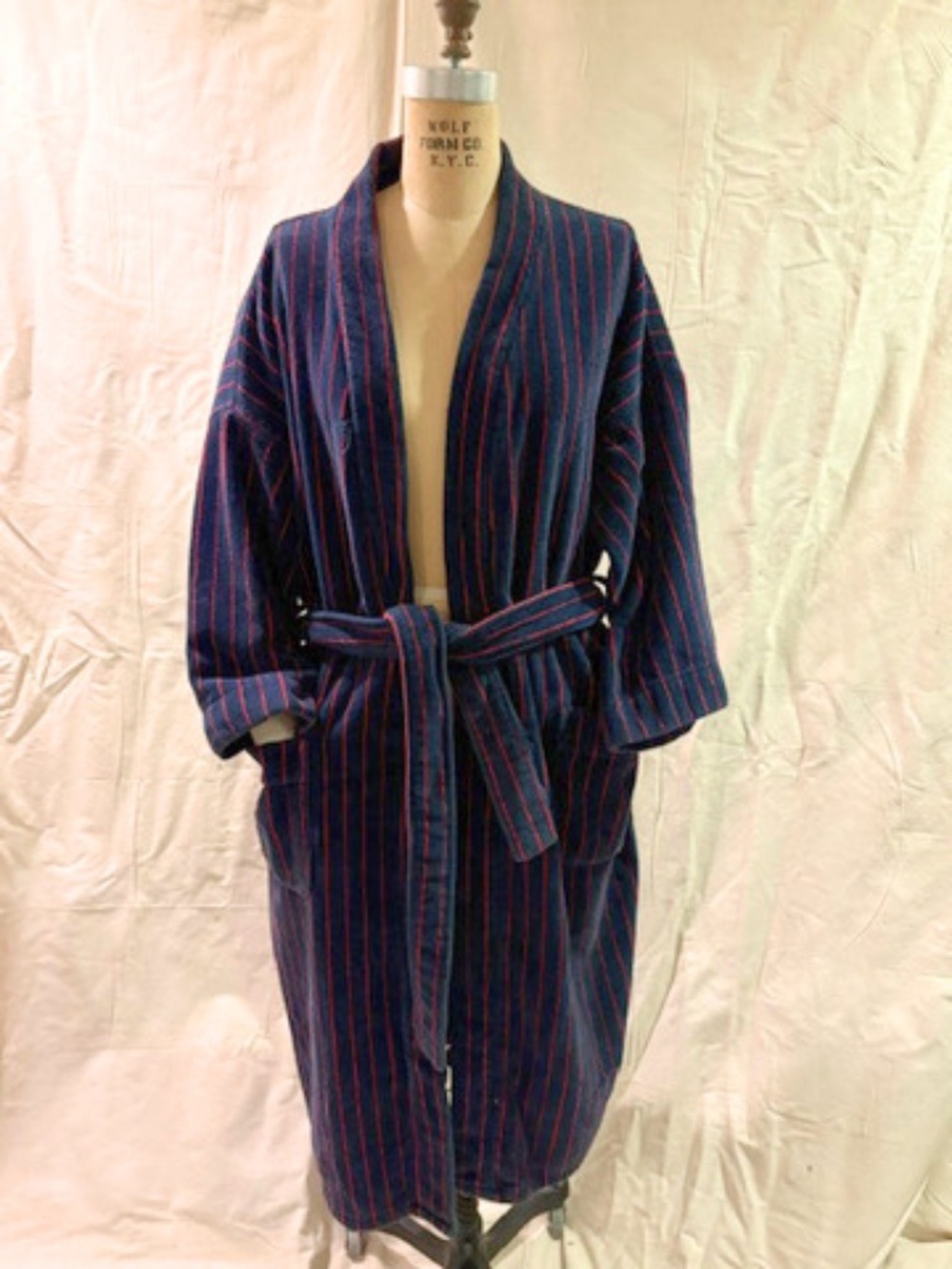 Vintage 80’s Bill Blass Bathrobe